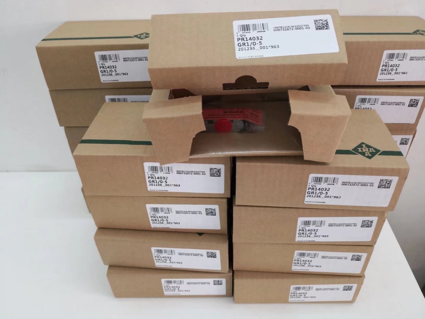 INA PR14032GR1