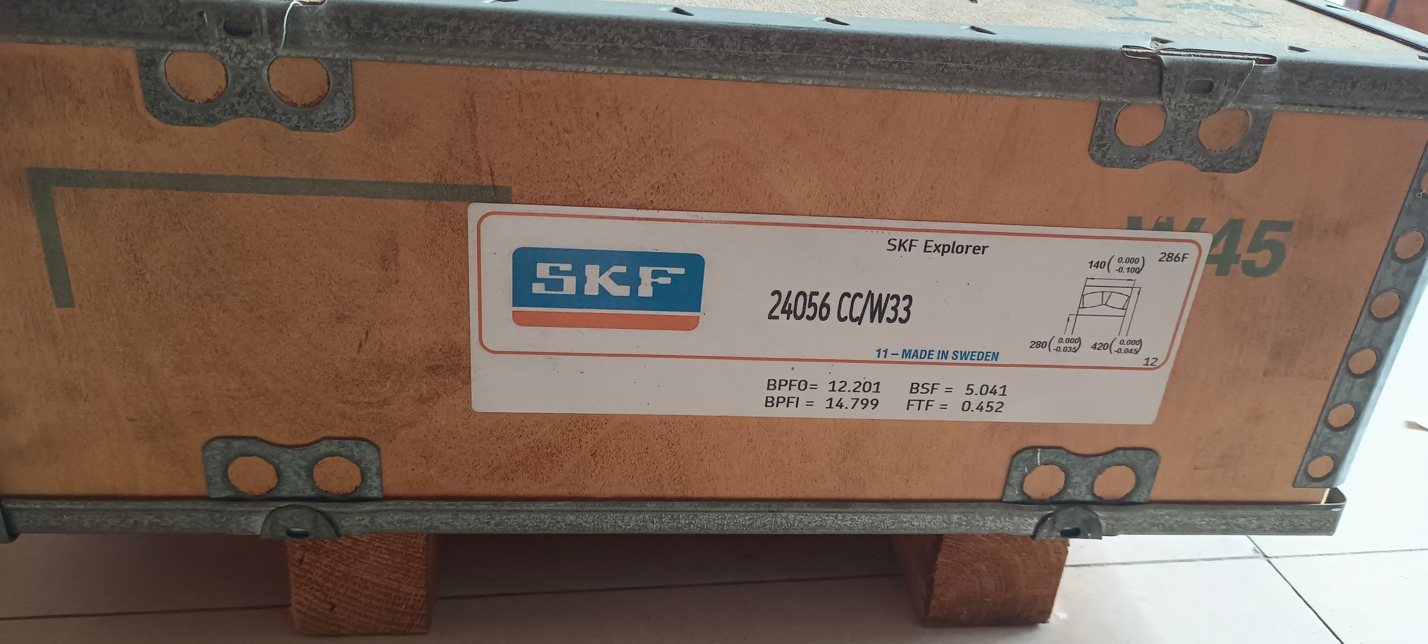 SKF 24056CC/W33
